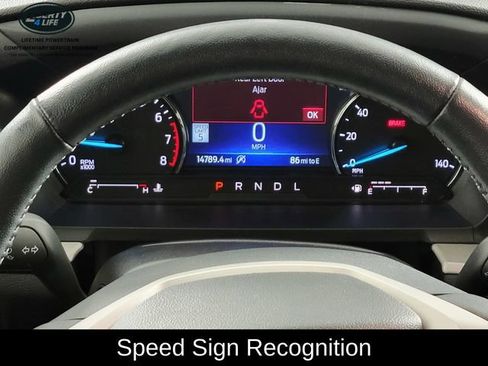 Used 2023 Ford Explorer XLT w/ Equipment Group 202A AWD/4WD image 30