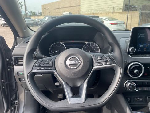 Used 2025 Nissan Sentra SV image 25