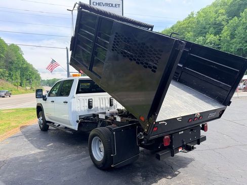 Certified 2024 GMC Sierra 3500 Pro w/ Convenience Package RWD image 4