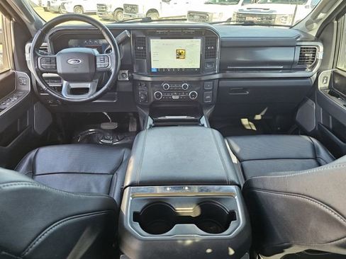 Used 2023 Ford F250 Lariat w/ Chrome Package image 8