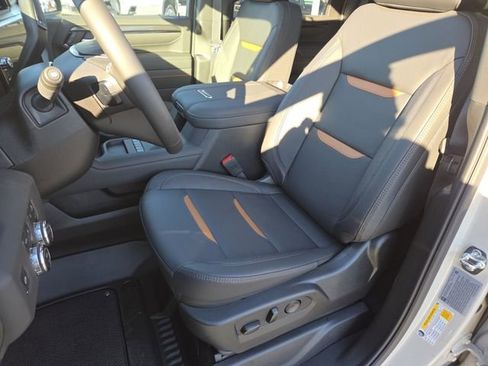 New 2026 GMC Sierra 2500 AT4 w/ AT4 Premium Plus Package image 38