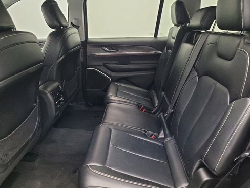 Used 2022 Jeep Grand Cherokee L Limited image 18