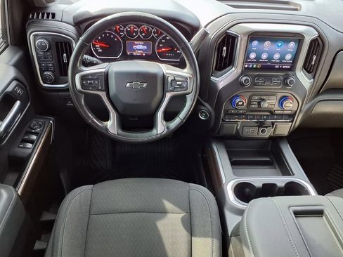 Used 2020 Chevrolet Silverado 1500 LT Trail Boss AWD/4WD image 3
