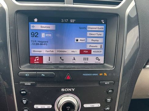 Used 2019 Ford Explorer Limited w/ Class III Trailer Tow Package FWD image 8