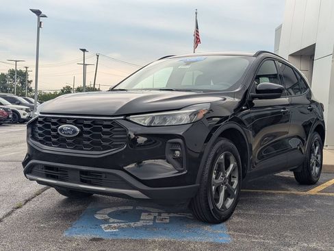 Used 2025 Ford Escape ST-Line Select AWD/4WD image 7