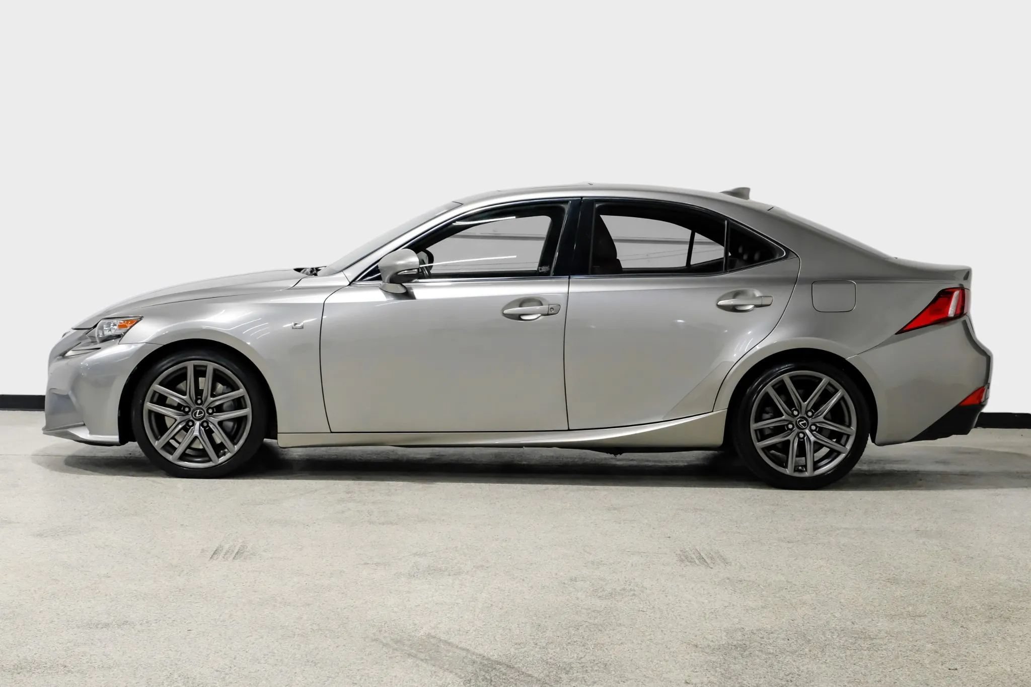Used 2015 Lexus IS 350 w/ F-Sport Package RWD image 9