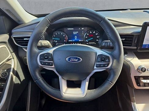 Certified 2023 Ford Explorer XLT w/ Equipment Group 202A AWD/4WD image 13
