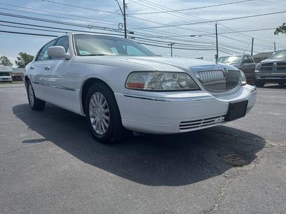 Used 2004 Lincoln Town Car Signature