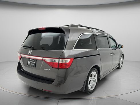 Used 2013 Honda Odyssey Touring image 11