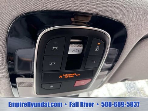 Used 2022 Hyundai Santa Fe Limited AWD/4WD image 27