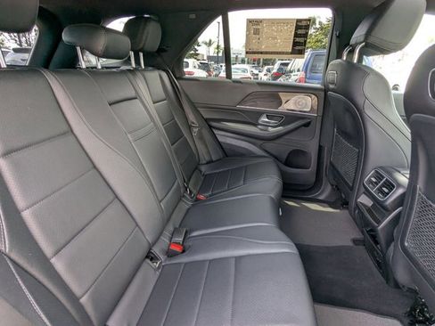 Used 2020 Mercedes-Benz GLE 350 4MATIC w/ Premium Package image 20