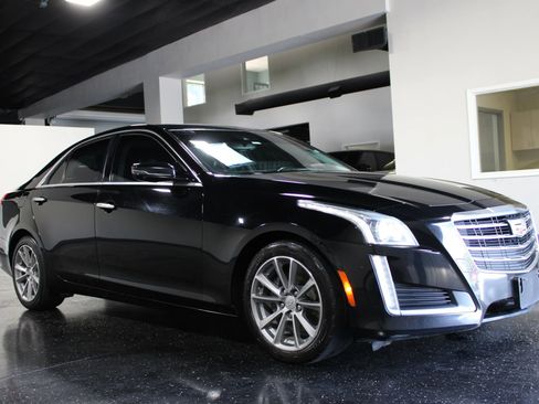 Used 2017 Cadillac CTS Luxury RWD image 1