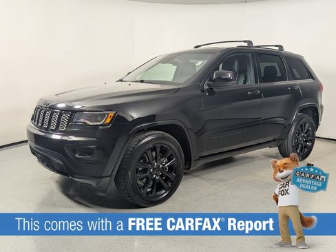 Used 2022 Jeep Grand Cherokee Laredo X RWD image 3