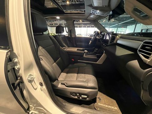 Used 2024 Toyota Sequoia Limited image 19