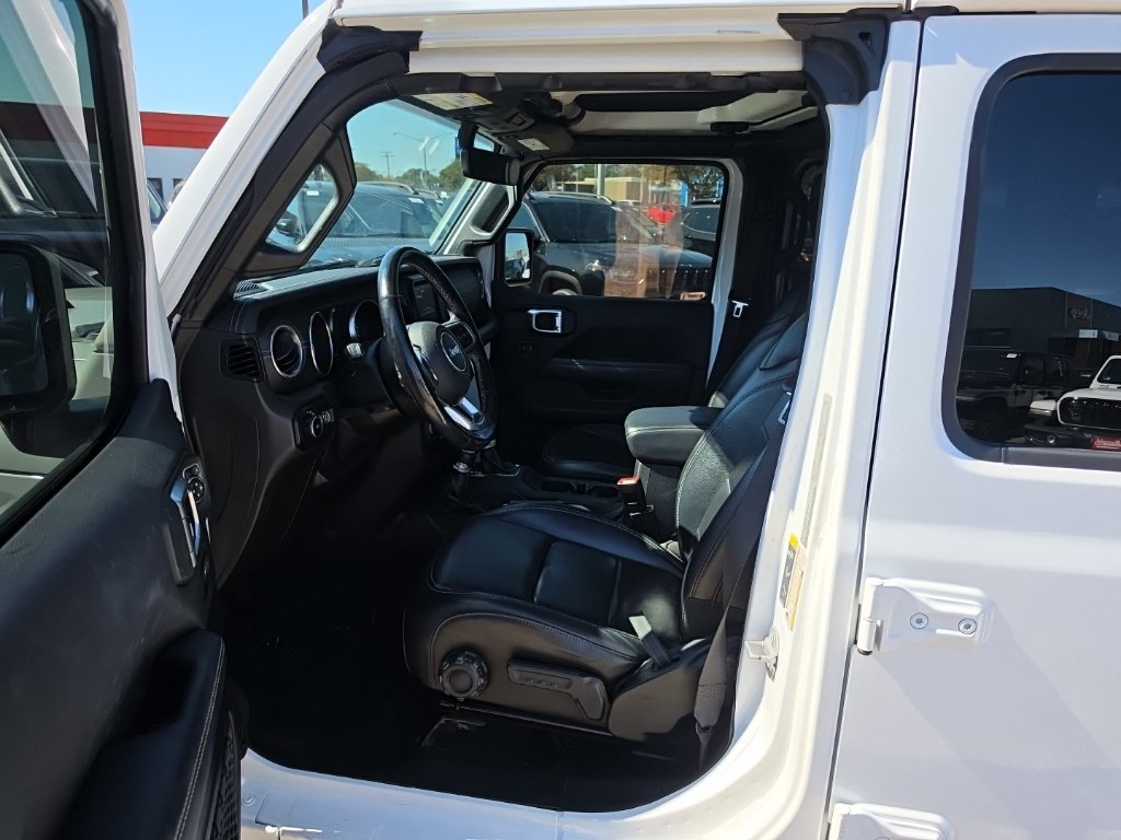 Used 2021 Jeep Wrangler Unlimited Sahara AWD/4WD image 22