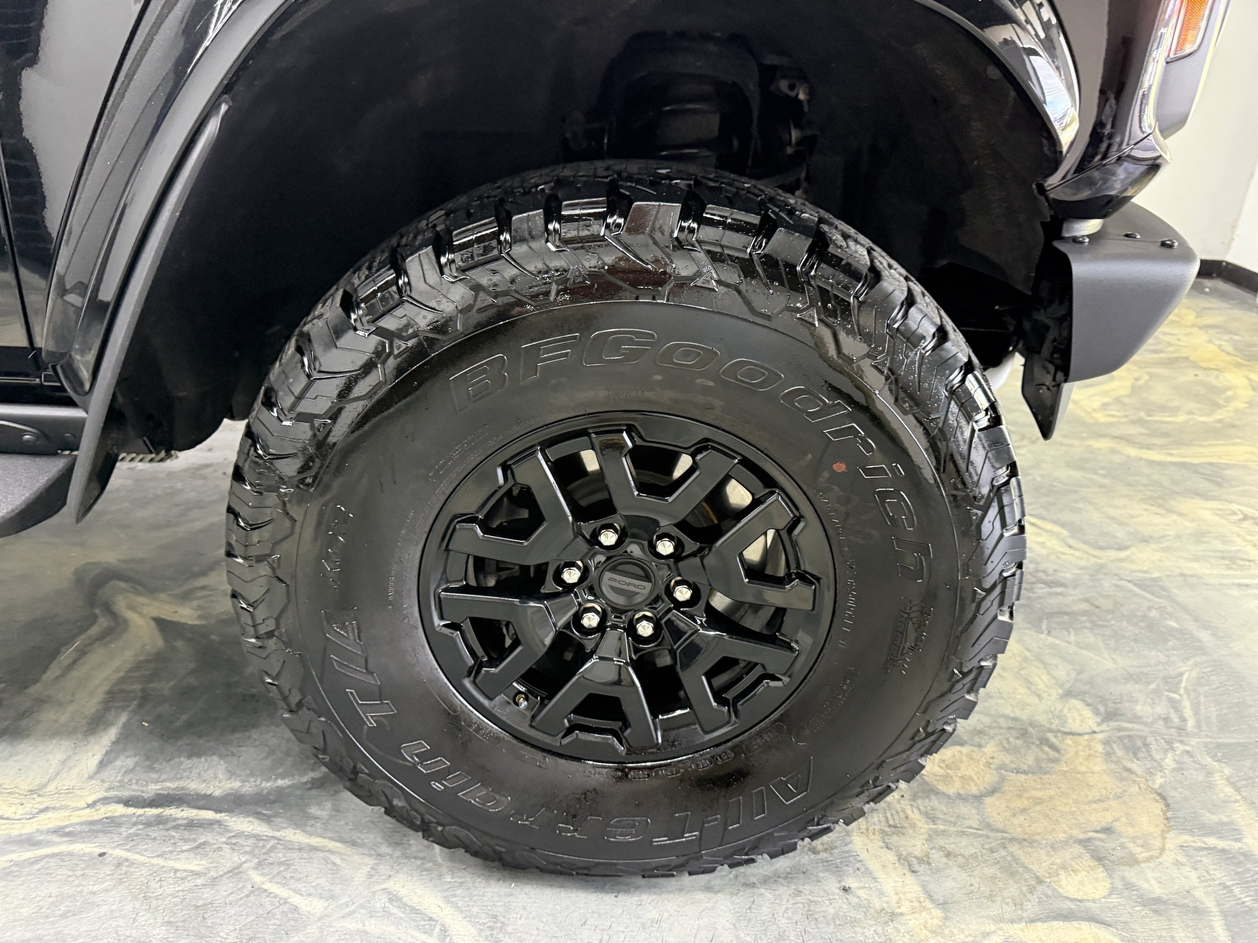 Used 2024 Ford Bronco Raptor w/ Interior Carbon Fibre Pack AWD/4WD image 32