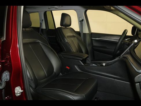 Used 2024 Jeep Grand Cherokee Limited 4xe AWD/4WD image 17