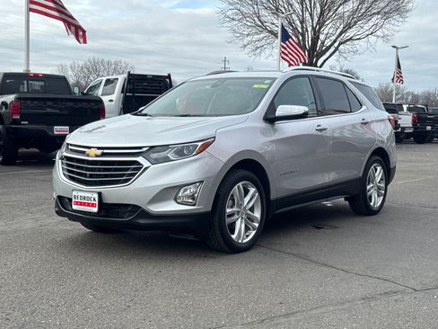 Used 2021 Chevrolet Equinox Premier AWD/4WD image 3