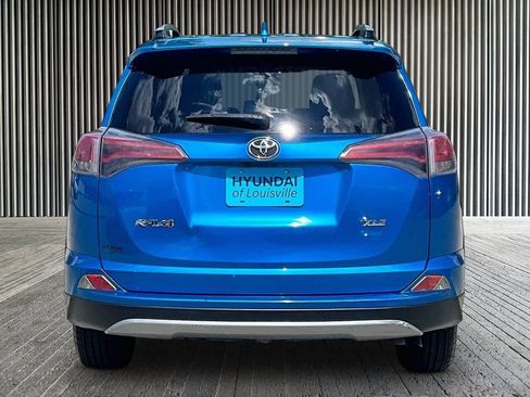 Used 2018 Toyota RAV4 XLE FWD image 5