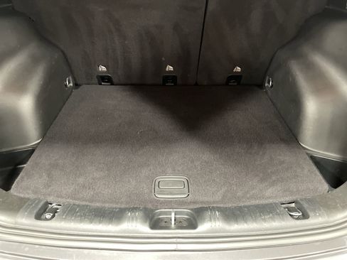 Used 2024 Jeep Compass Limited image 12