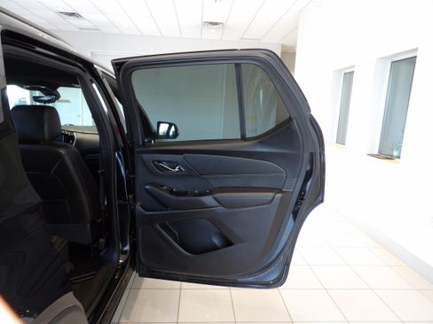 Used 2022 Chevrolet Traverse LT AWD/4WD image 20