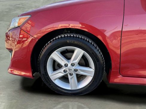 Used 2013 Toyota Camry SE image 9