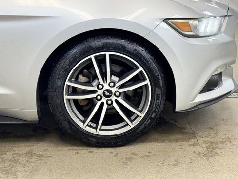 Used 2015 Ford Mustang Premium image 4