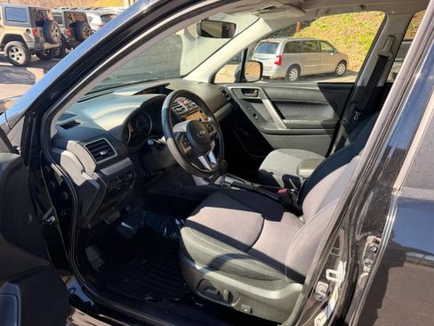 Used 2017 Subaru Forester 2.5i Premium w/ All-Weather Package AWD/4WD image 10