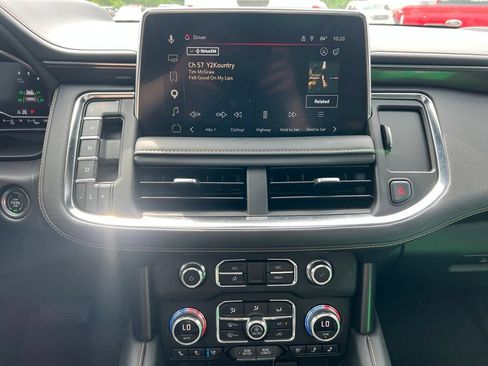 Used 2023 GMC Yukon AT4 w/ AT4 Premium Package AWD/4WD image 28