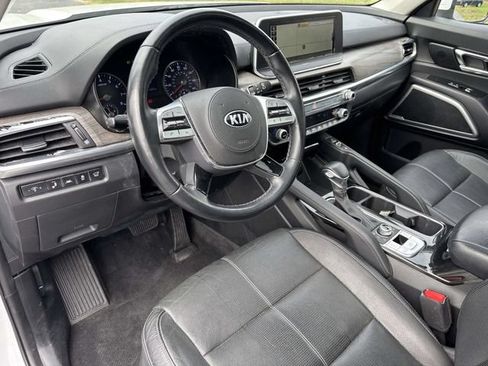 Used 2020 Kia Telluride EX w/ EX Premium Package AWD/4WD image 8