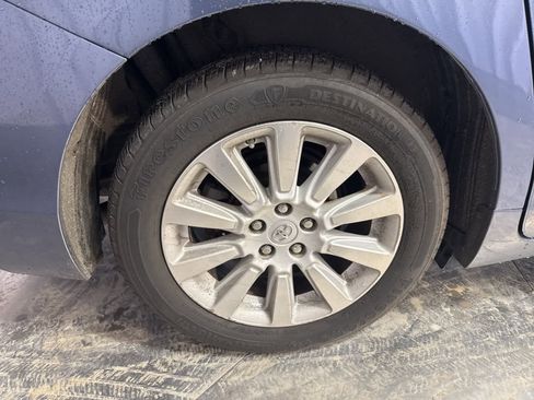 Used 2013 Toyota Sienna Limited image 14