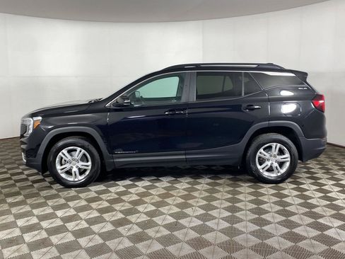 Used 2023 GMC Terrain SLE w/ Driver Convenience Package AWD/4WD image 8