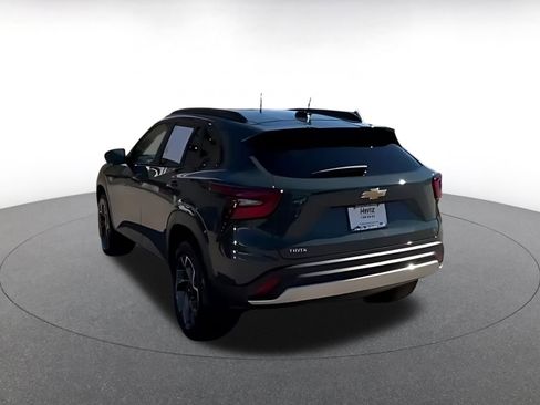 Used 2025 Chevrolet Trax LT image 16