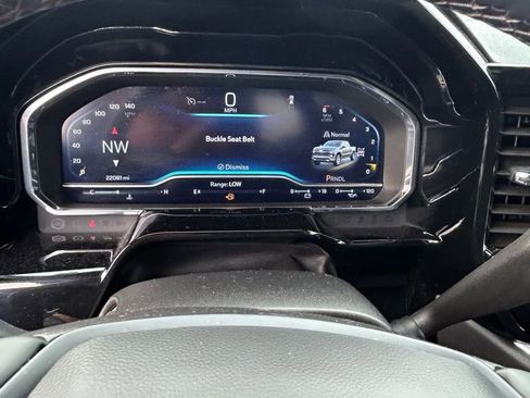 Used 2025 Chevrolet Silverado 1500 LT image 10