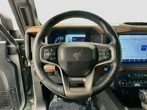 Used 2024 Ford Bronco Outer Banks AWD/4WD image 11