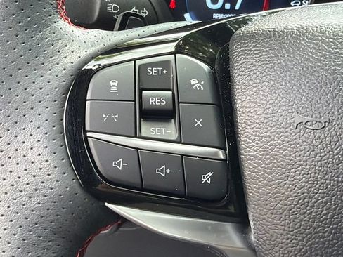 Used 2025 Ford Explorer ST AWD/4WD image 25
