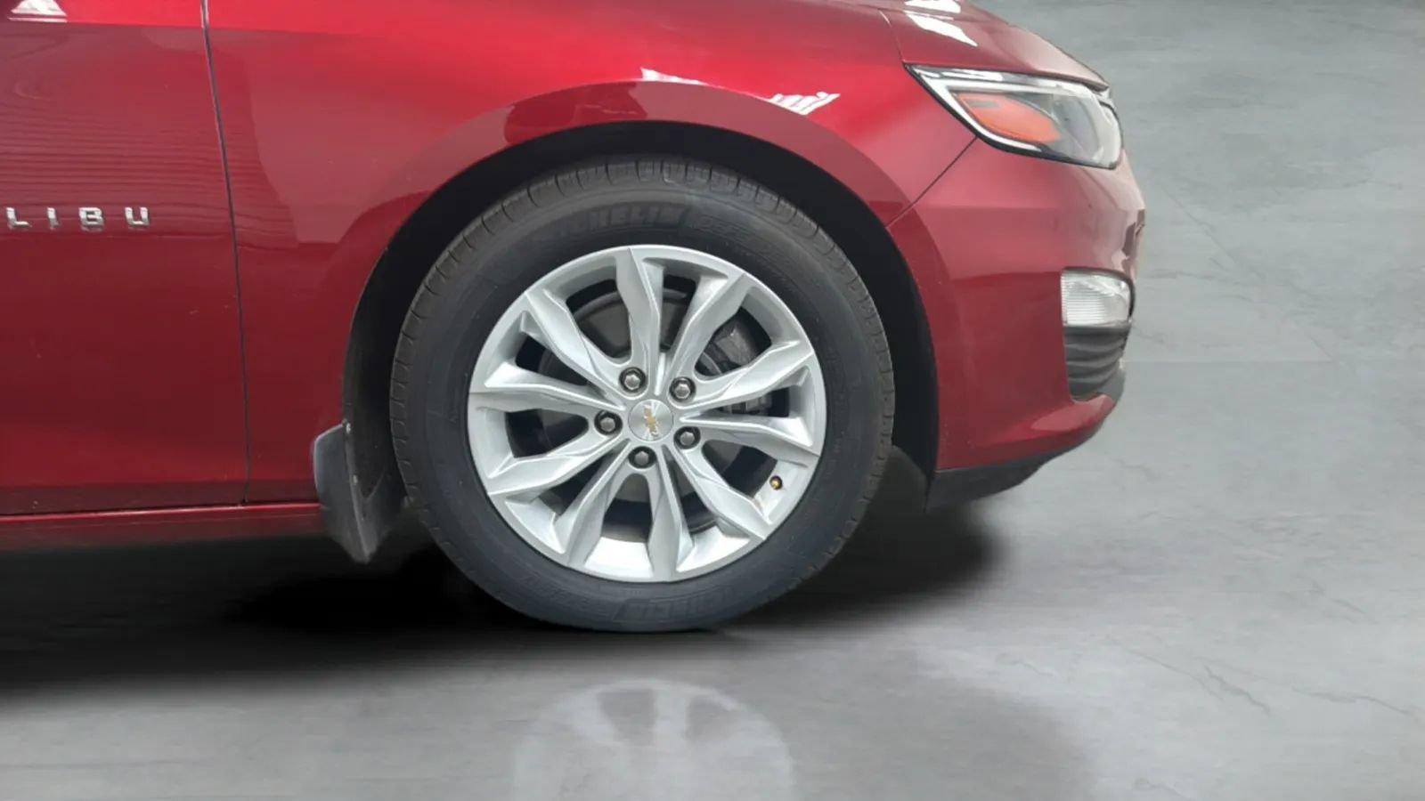 Used 2021 Chevrolet Malibu LT FWD image 27