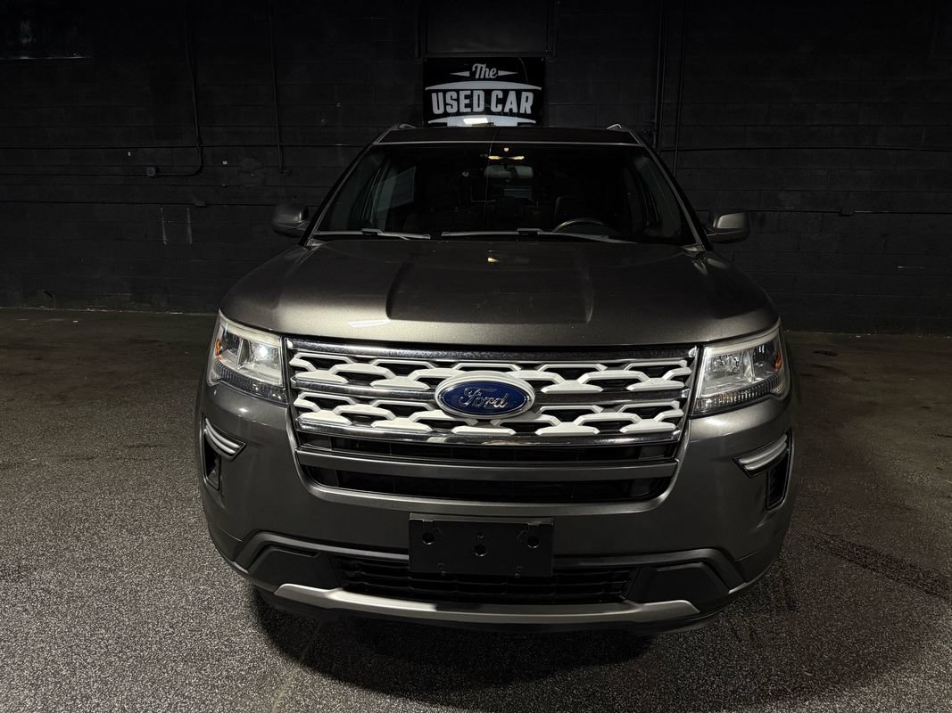 Used 2018 Ford Explorer XLT FWD image 9