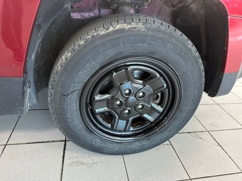 Used 2015 Jeep Patriot Sport w/ Power Value Group FWD image 21