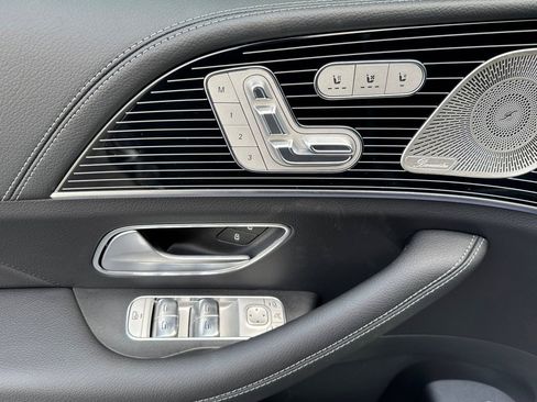 New 2025 Mercedes-Benz GLS 580 4MATIC image 22