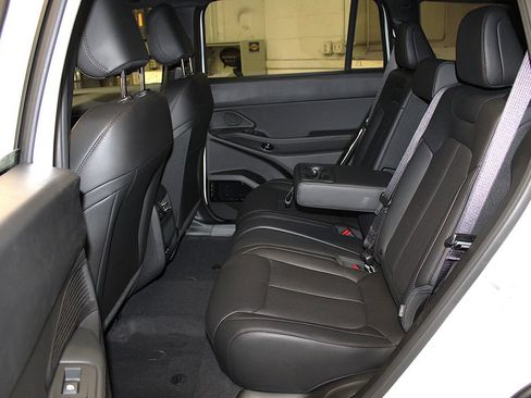 New 2026 Jeep Cherokee Limited AWD/4WD image 27