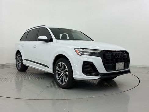 Certified 2026 Audi Q7 3.0T Premium AWD/4WD image 7