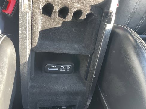 Used 2015 Chrysler 300 S image 24