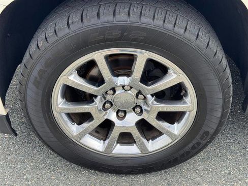 Used 2015 GMC Yukon XL Denali w/ Touring Package image 10