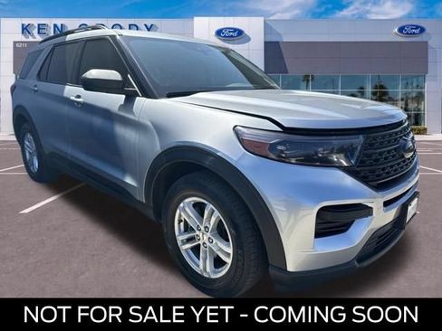 Used 2023 Ford Explorer XLT RWD image 1