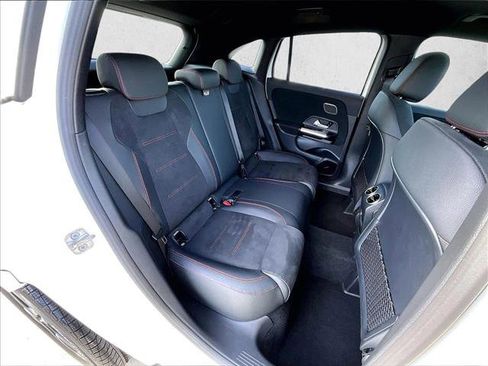Used 2025 Mercedes-Benz GLA 250 image 29