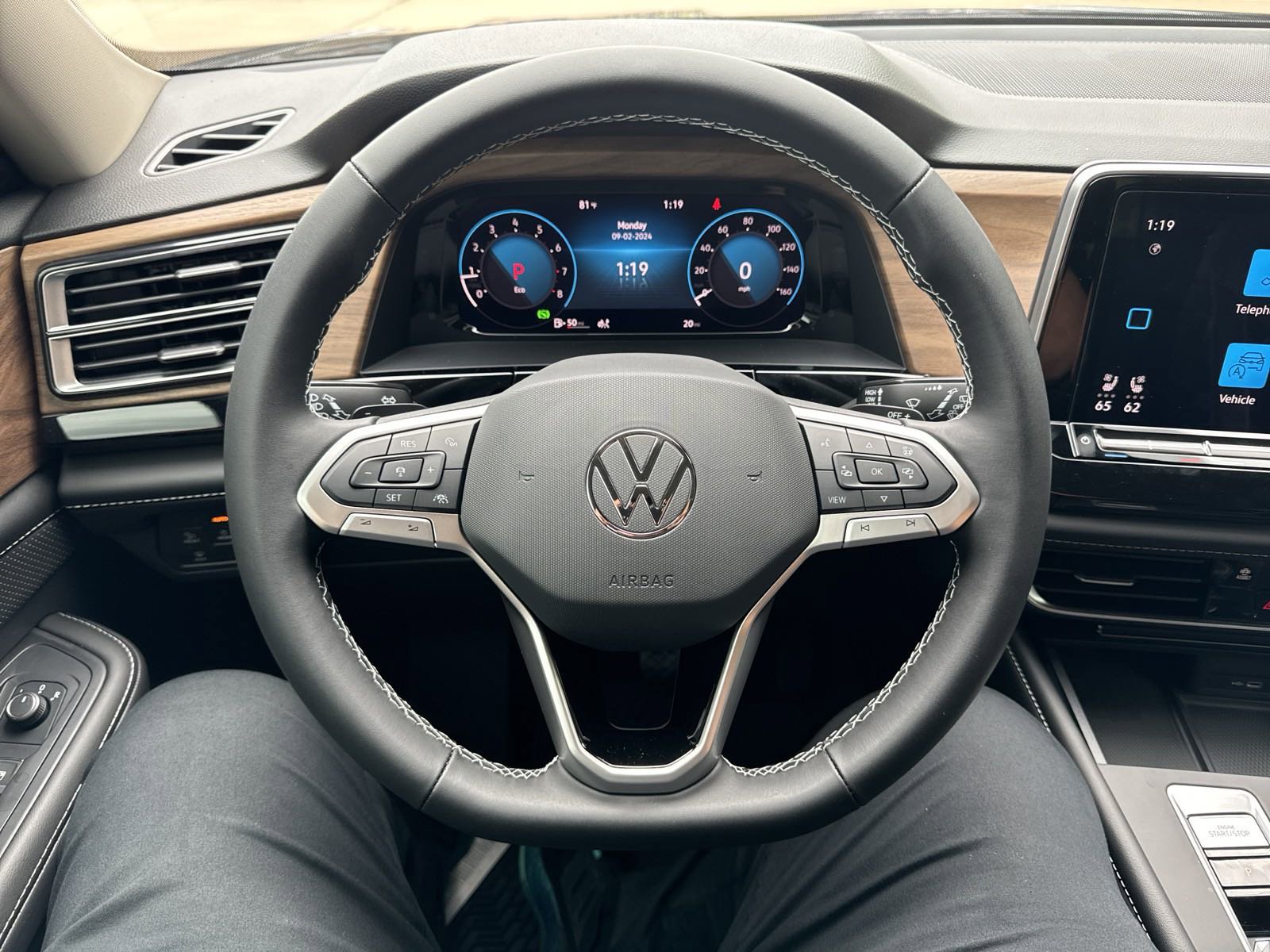 Certified 2026 Volkswagen Atlas SE FWD image 39