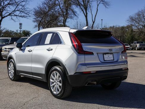 Used 2022 Cadillac XT4 Luxury image 3