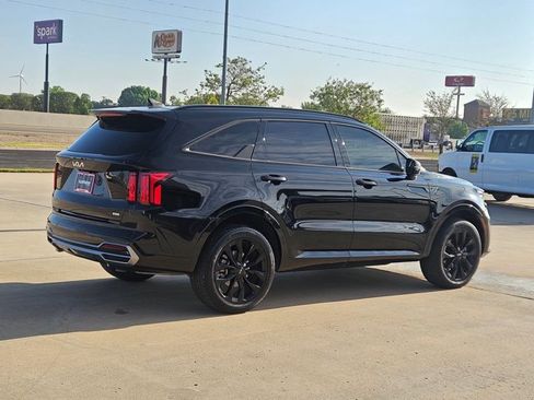 Used 2023 Kia Sorento SX image 5