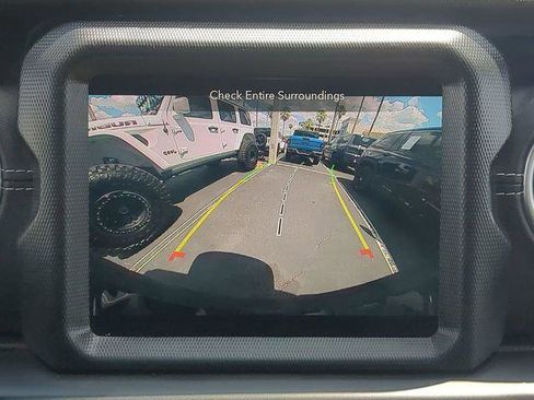 Certified 2022 Jeep Wrangler Unlimited Sahara w/ Safety Group AWD/4WD image 23
